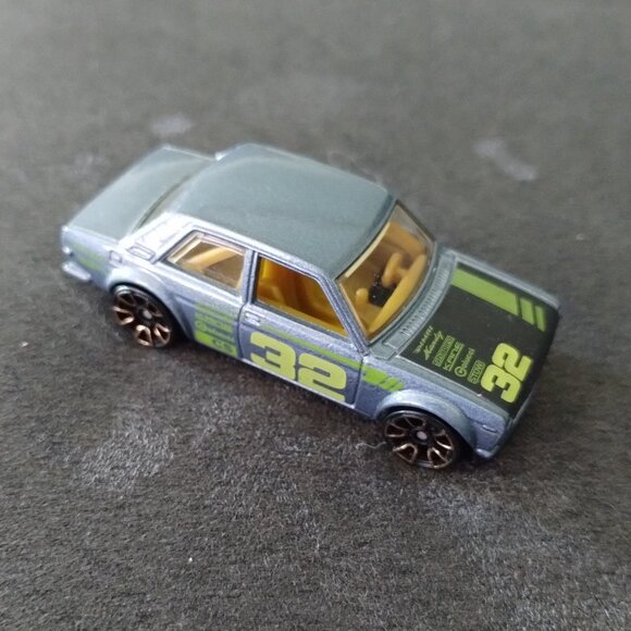 Hot Wheels Datsun Bluebird 32 Mattel - Picture 3 of 8